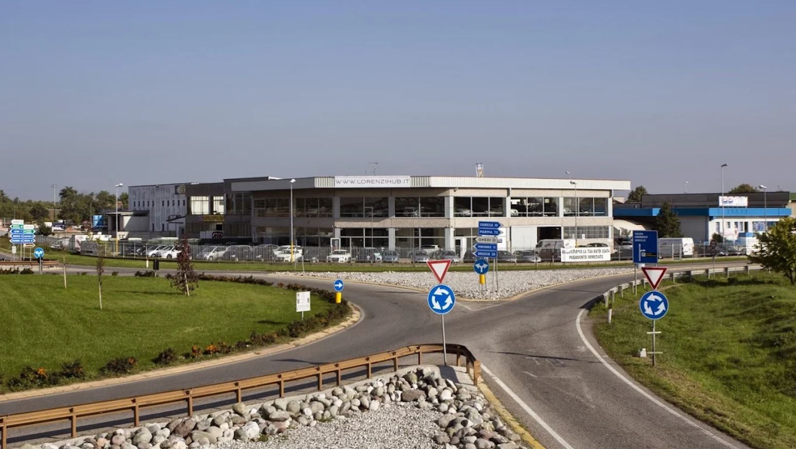 Sede Lorenzi Auto Hub