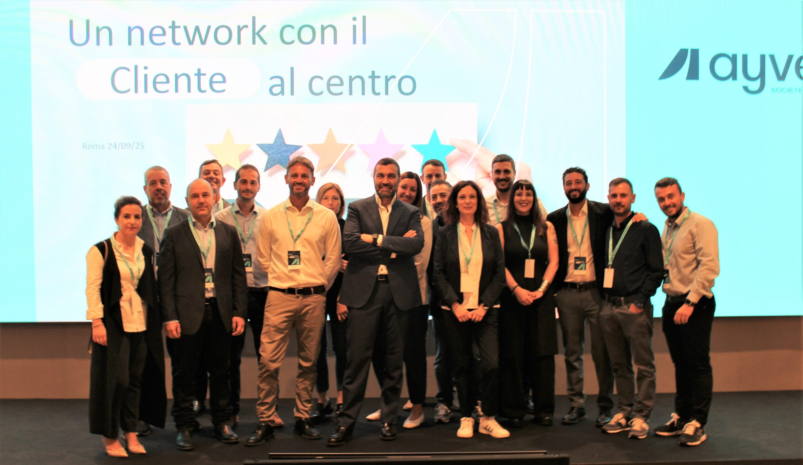 Gli Ayvens Client Center superano i 10.000 interventi mensili