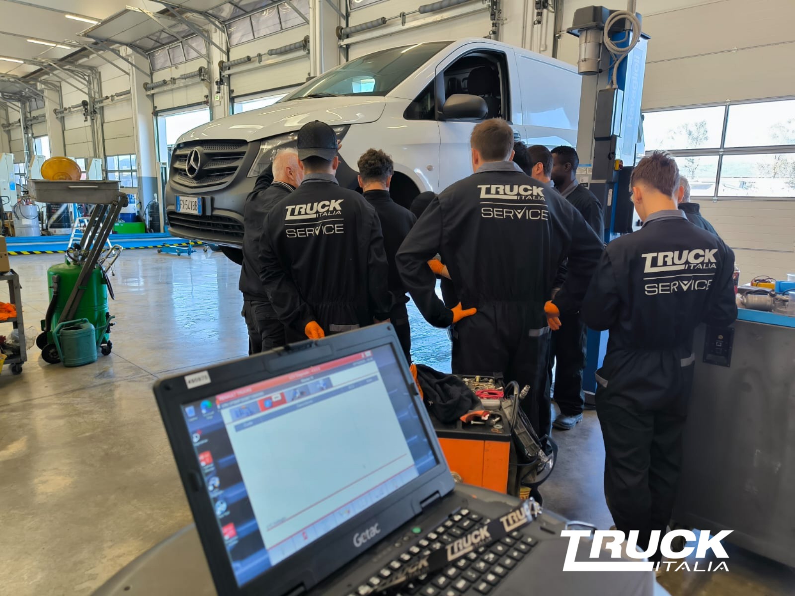Truck Academy per formare i meccanici del futuro.