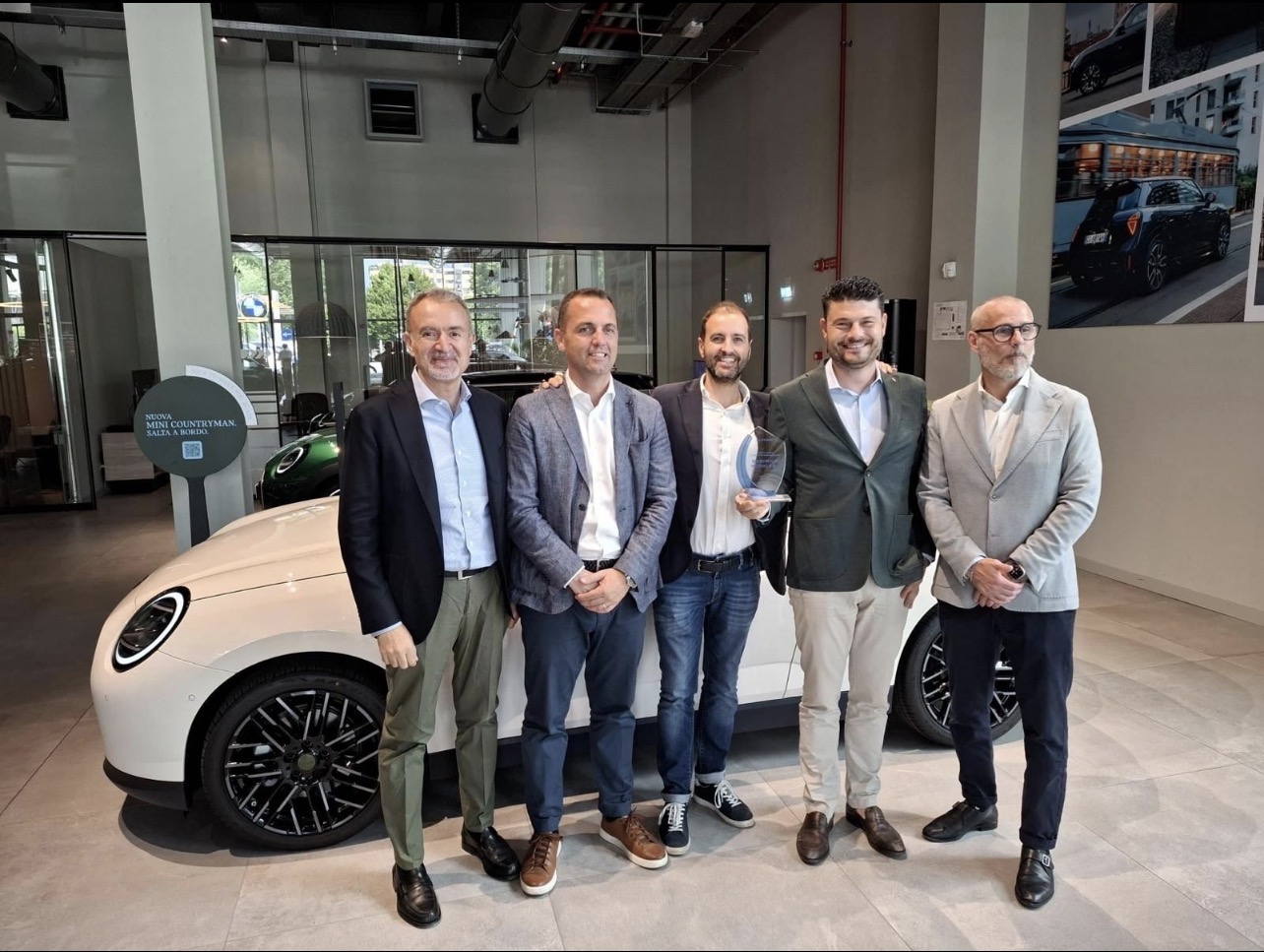 BYmyCAR Milano conquista il MINI Award Alphabet