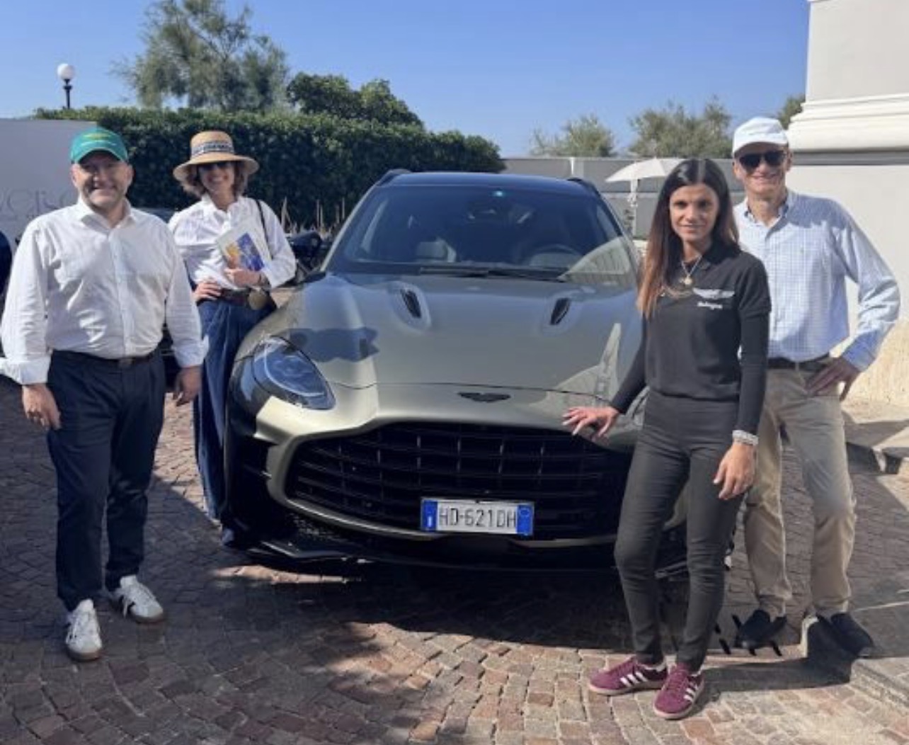Aston Martin Bologna al Zeta Bee Rally: quando il test drive diventa relazione